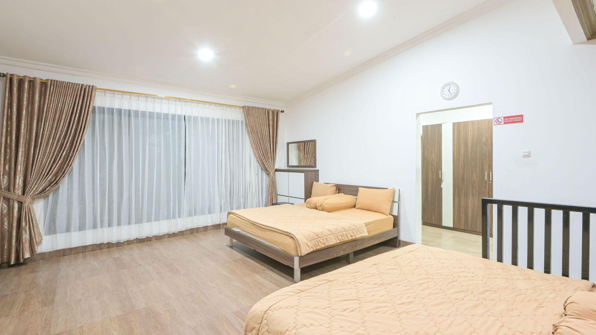 Villa One | Terfavorit & Berkapasitas Besar32 villa