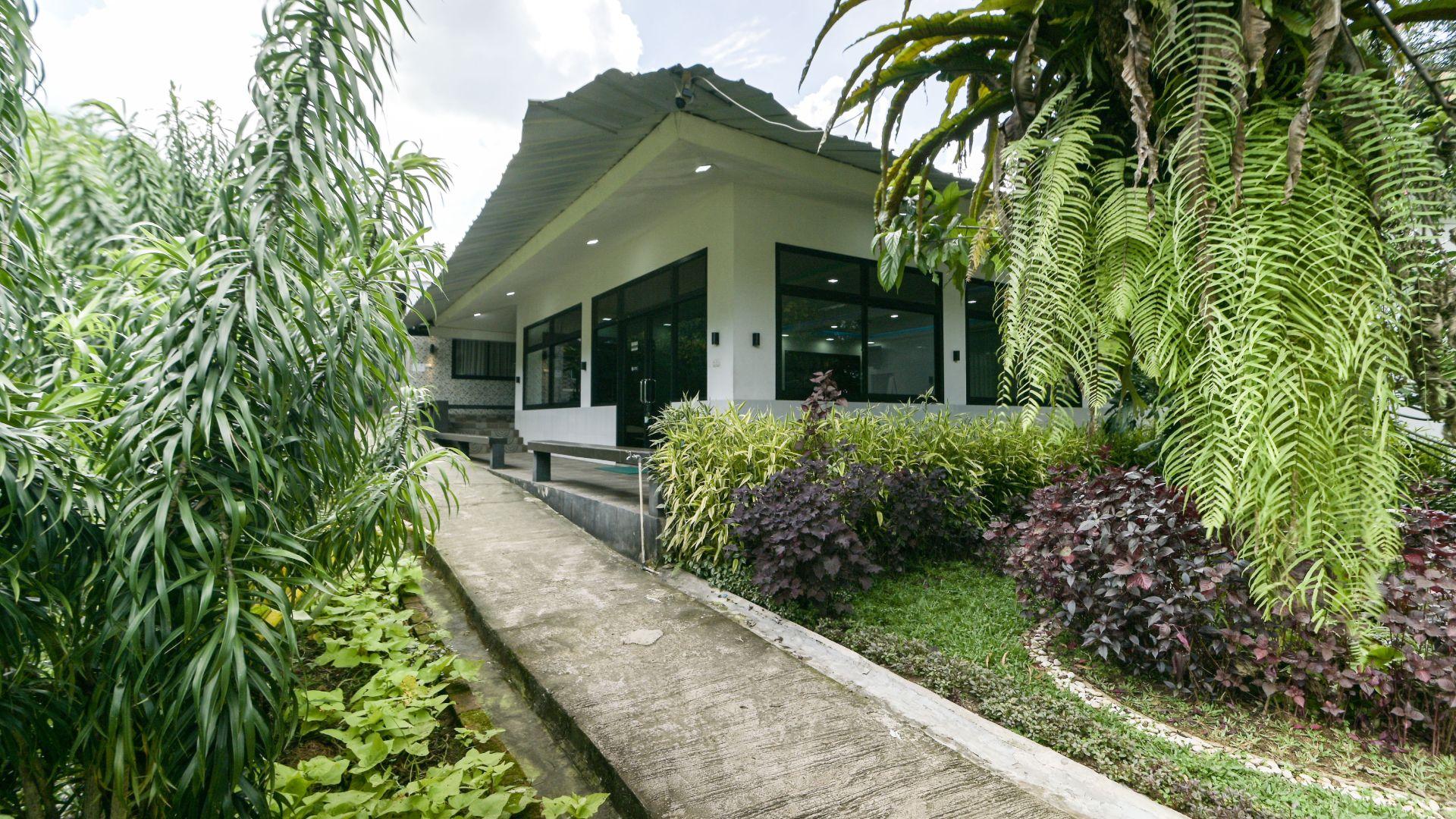 Kebunsu Bungalow | Villa dengan Fasilitas Taman60 villa